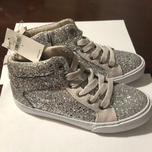 GAP Girls Silver Glitter Hi-Top Sneakers, size 2.